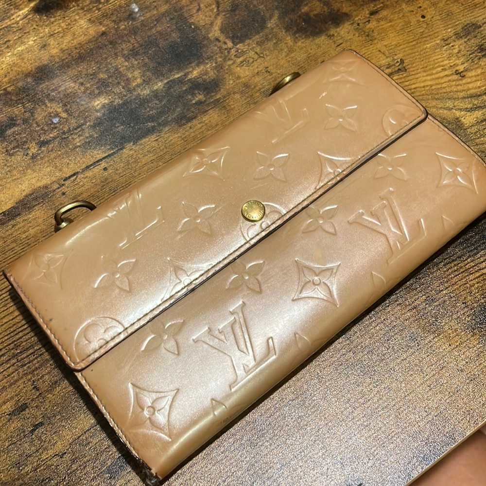 Louis Vuitton Vernis Sarah Wallet Noisette